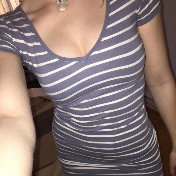 Tight tee dress - Picture 3 of 4